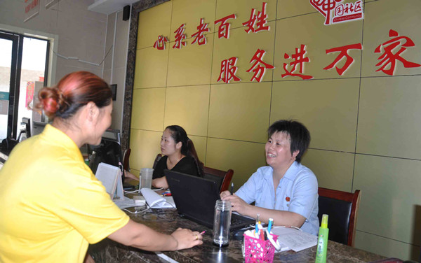 法官驻村.jpg